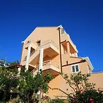Apartament Anita *